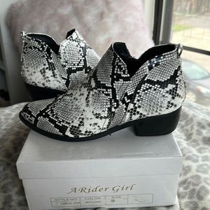 A Rider Girl Black + White Snake Print Booties